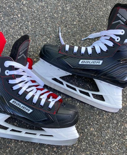 New Intermediate Bauer Ns Hockey Skates Regular Width Size 5