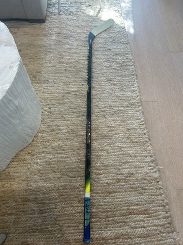 Used Senior Warrior Right Handed W88  Alpha DX Hockey Stick