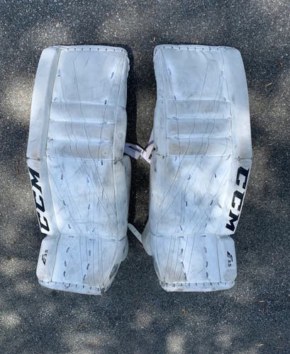 White Used 28" Junior CCM Extreme Flex E3.5 Goalie Leg Pads