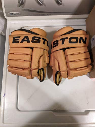 Tan Retro Easton SE6 Gloves 13" Pro Stock
