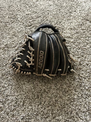 New 2021 Infield 11.5" A2000 Baseball Glove