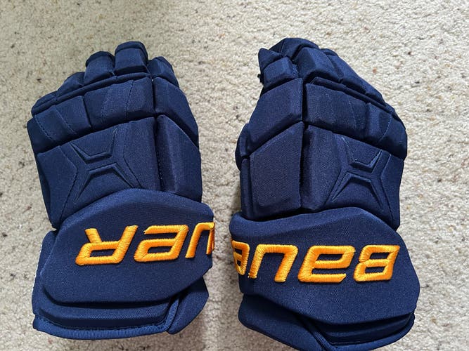 St. Louis Blues Bauer Supreme TotalOne MX3 Gloves 14" Pro Stock Used w/digital palms