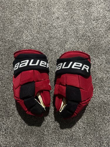 New Hurricanes Bauer Supreme Ultrasonic Gloves 14" Pro Stock