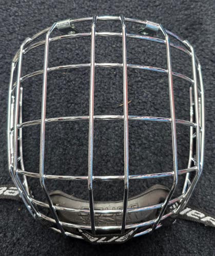 BAUER RBE 3 CAGE CHROME SMALL NEW(12444)