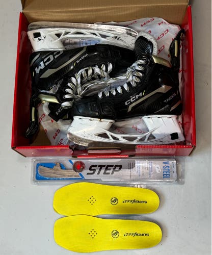 Used Senior CCM Regular Width 7 AS-V Hockey Skates w/SuperFeet & V-Steel