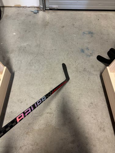 New Senior Bauer Left Hand P90TM Pro Stock Nexus Sync Hockey Stick