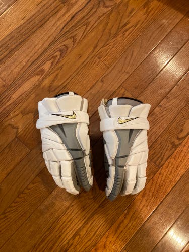 Used Nike 14" Vapor Elite Lacrosse Gloves