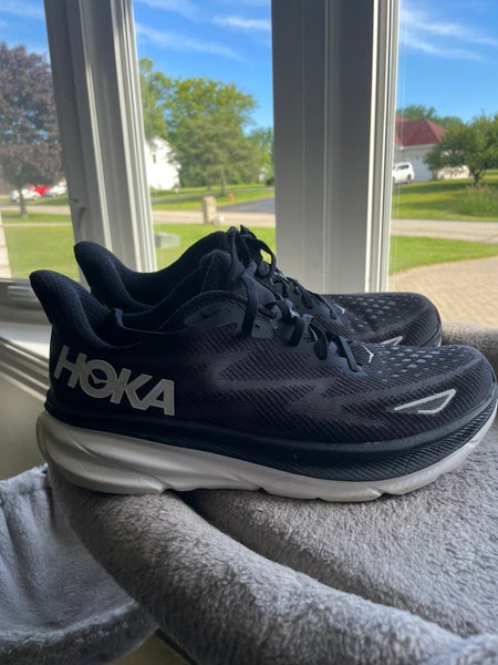 Hoka Clifton One