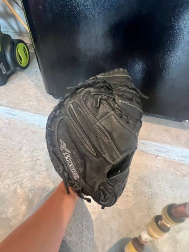 mizuno catchers glove