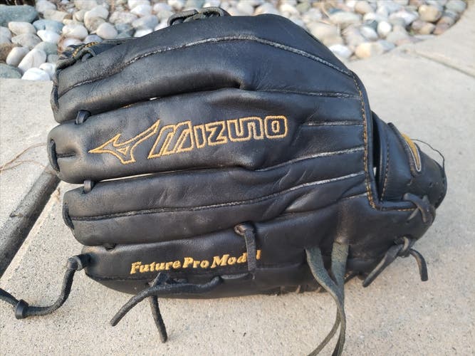 Mizuno MVP Prime Future Pro Model RHT 11.5" Black Baseball Glove GMVP 1150PY1