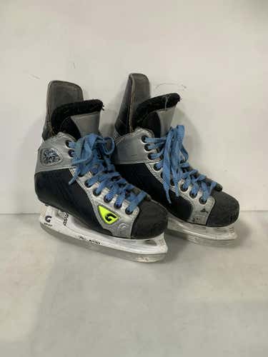 Used Bauer Vap Xii Youth 12.0 Ice Hockey Skates