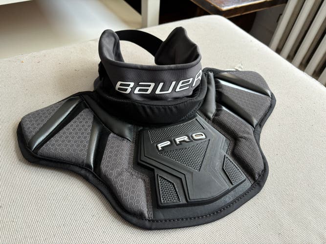 Bauer Pro Goalie Neck Guard