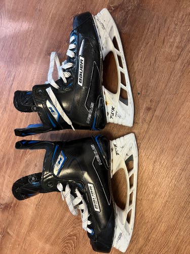 Used Senior Bauer Regular Width 8 Nexus 2N Hockey Skates