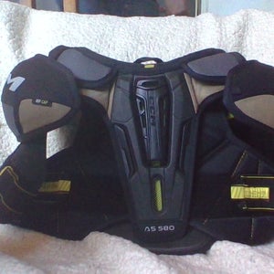 Used Small Senior CCM AS580 Shoulder Pads