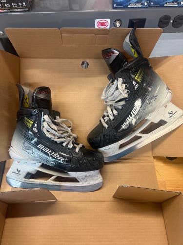 Bauer Vapor Hyperlite 2 Hockey Skates