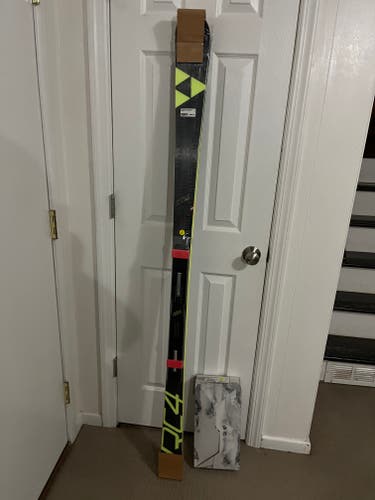 New 2020 Fischer RC4 WC RC 175cm, with Z12 Gripwalk bindings $500 or best offer