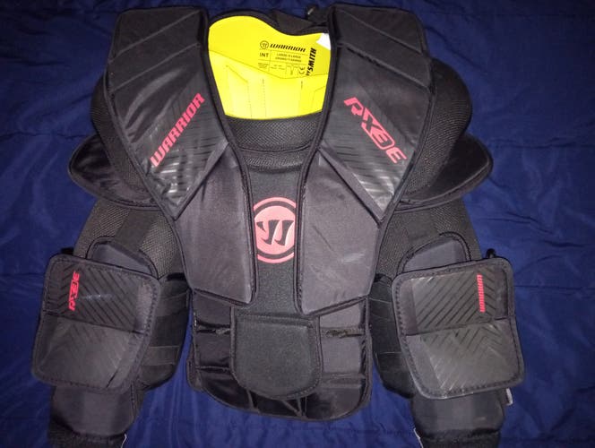 Used Large Warrior Ritual X3E Goalie Chest Protector