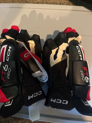 New  CCM 14"  FT6 Pro Gloves