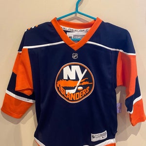 NY Islanders CCM Jersey Size 4/7