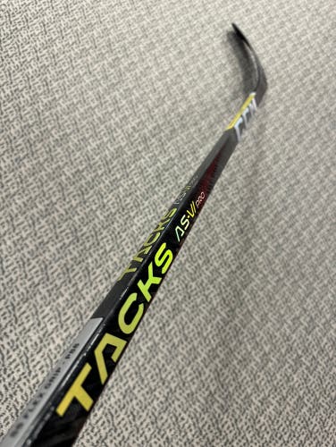 CCM Tacks AS-VI Pro 55 flex P88 curve right hand stick