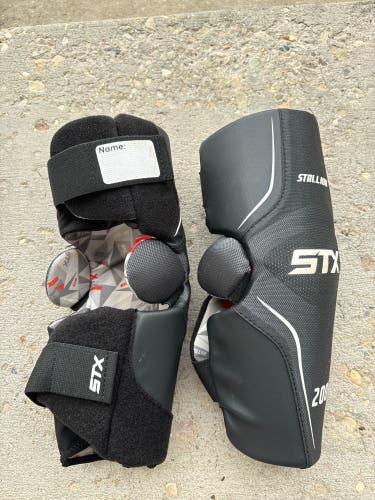 STX Stallion 200 youth lacrosse arm pads