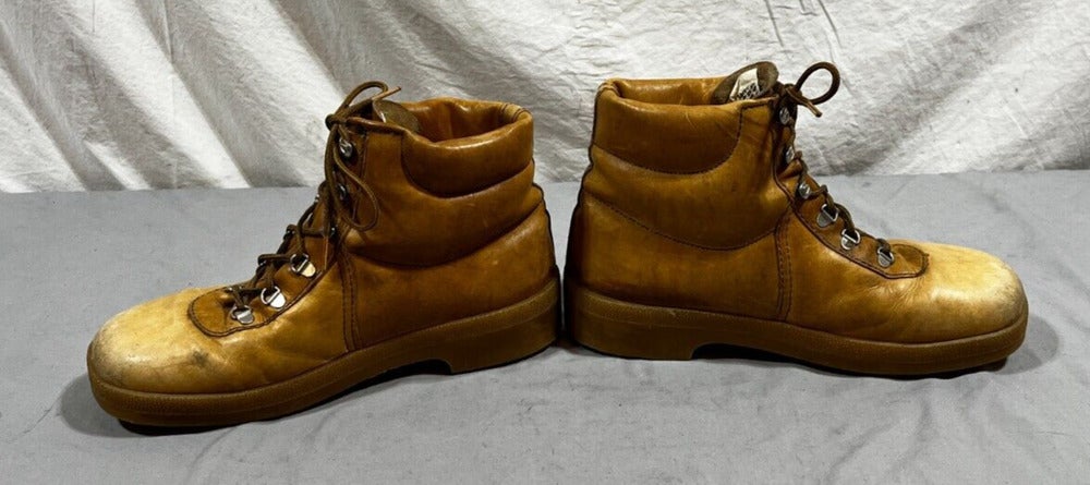 Vintage Maple Leaf Shoes Canada Padded Brown Leather Boots US Men's 9 GREAT