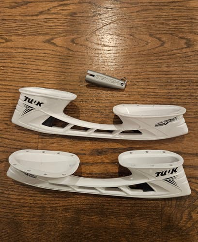 New Bauer Tuuk lightspeed edge 263 mm holder left and right
