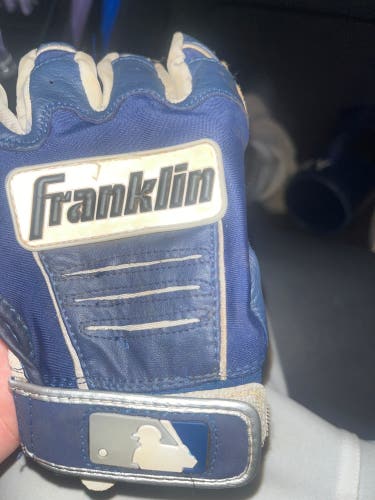 henry williams batting glove