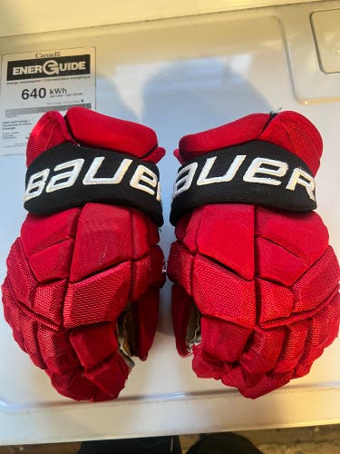 Bauer Supreme 2S Pro gloves