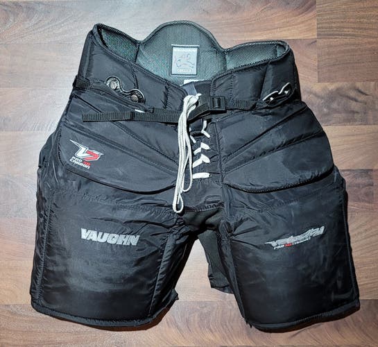 Used Vaughn Velocity V7 Pro XR Carbon Goalie Pants