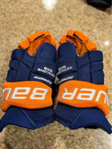 Oilers Nurse 14"+1 Supreme TotalOne NXG Gloves