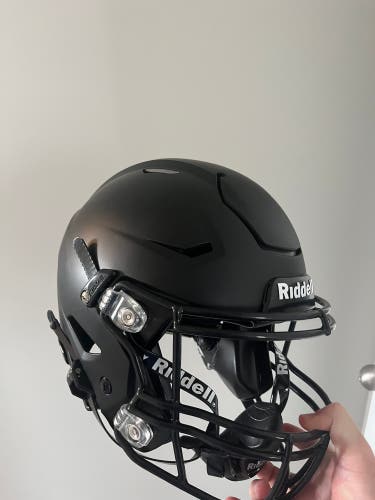 New Medium Riddell Speed Helmet 2024
