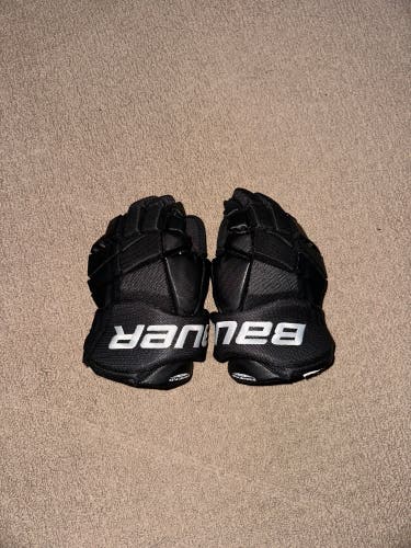 Used Like New Bauer 13" Vapor X5.0 Gloves