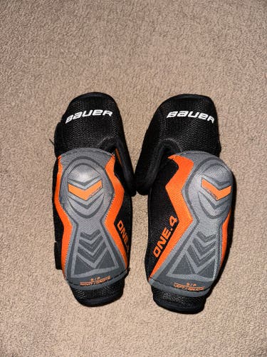 Used Senior Bauer Supreme One.4 Elbow Pads