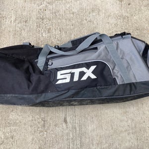 Used STX Challenger Adult Carry Bag