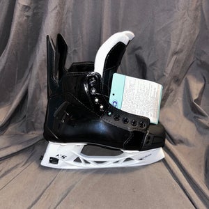 New Intermediate CCM Jetspeed FT670 Hockey Skates Wide Width Size 4