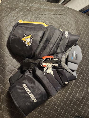 Used Medium Bauer  Elite Hockey Goalie Pants