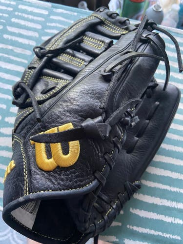 Used  Outfield 12.5" A950 Baseball Glove