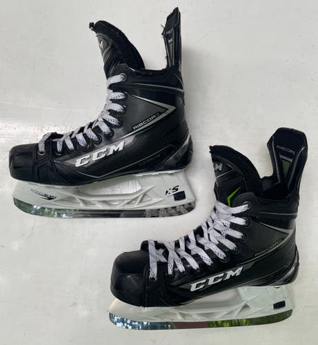 Used Senior CCM RibCor 80K Hockey Skates Regular Width Size 6.5