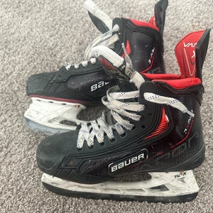 Used Intermediate Bauer Extra Wide Width  Size 5.5 Vapor 3X Pro Hockey Skates