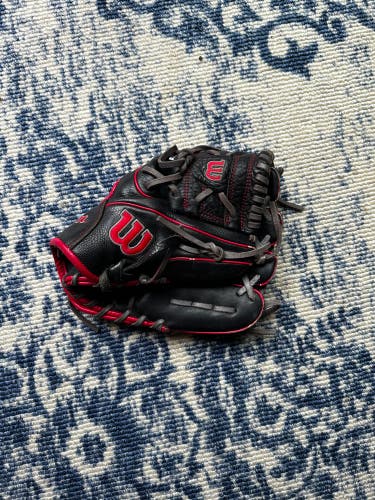 Used  Infield 11" A1000 Baseball Glove