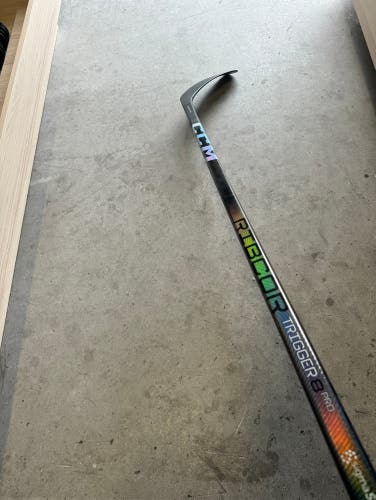 Like New NHL Senior CCM Left Hand P29 85 Flex Pro Stock RibCor Trigger 8 Pro Hockey Stick Used