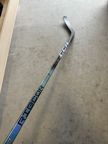 Like New NHL Senior CCM Left Hand P29 75 Flex Pro Stock RibCor Trigger 8 Pro Hockey Stick Used