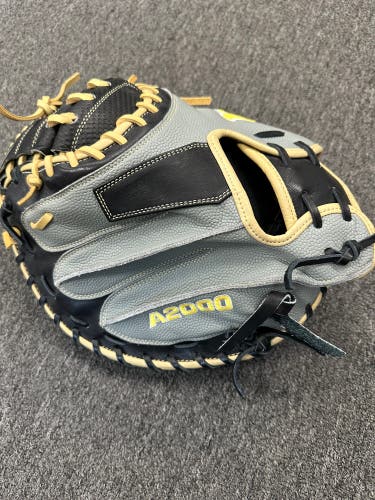 New Catcher's 33.5" A2000 Baseball Glove