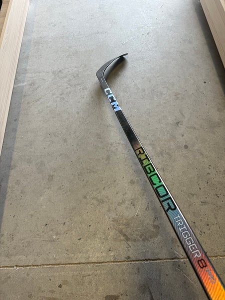 Like New NHL Senior CCM Left Hand P29 75 Flex Pro Stock RibCor Trigger 8 Pro Hockey Stick Used