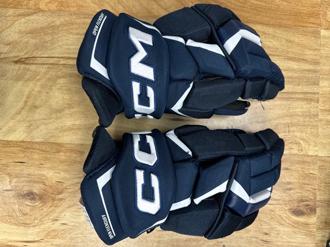 CCM FT6 Pro Gloves
