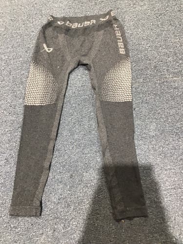 Used Large Gray Men's Bauer Compression