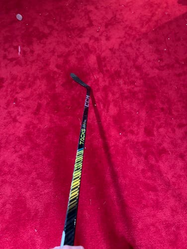 New Senior CCM Left Hand P28 Pro Stock Tacks AS-VI PRO Hockey Stick