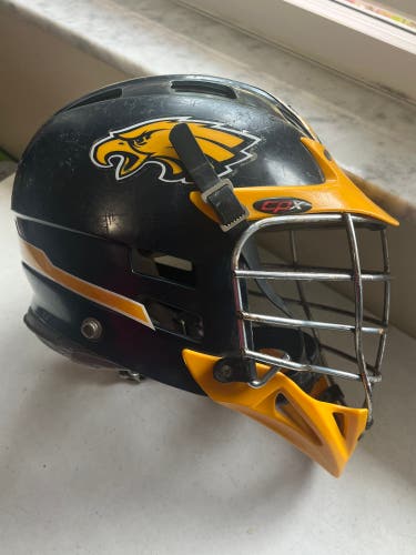 Cascade lacrosse helmet .