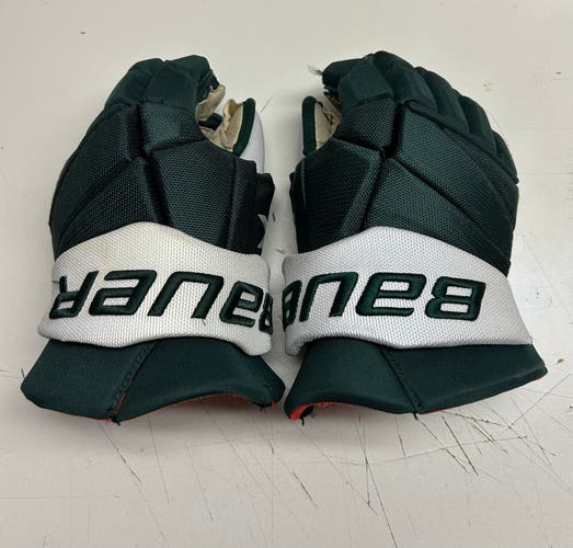Pro Stock Dartmouth Bauer Gloves